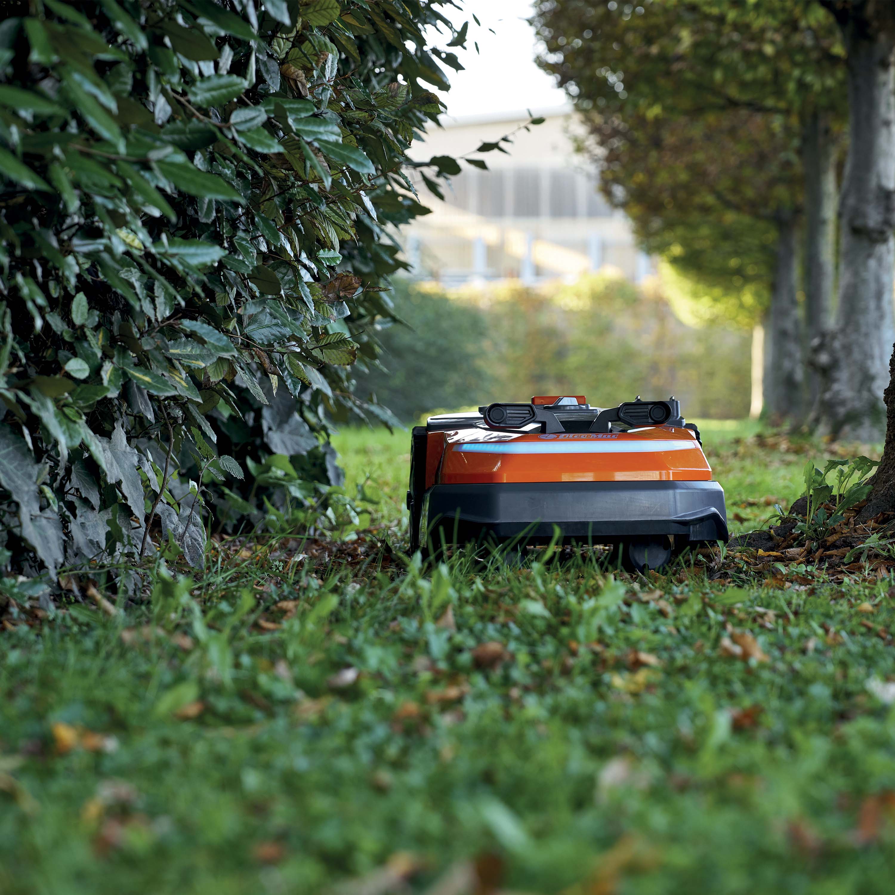oleo-mac-r1000i-robot-de-tonte-1000-m-connect image 4